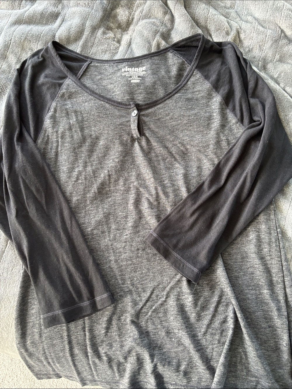 Old Navy baseball tee